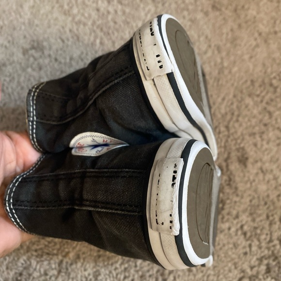 Converse all stars Chuck Taylor Hi Black and White unisex Youth Sneakers - Picture 12 of 17